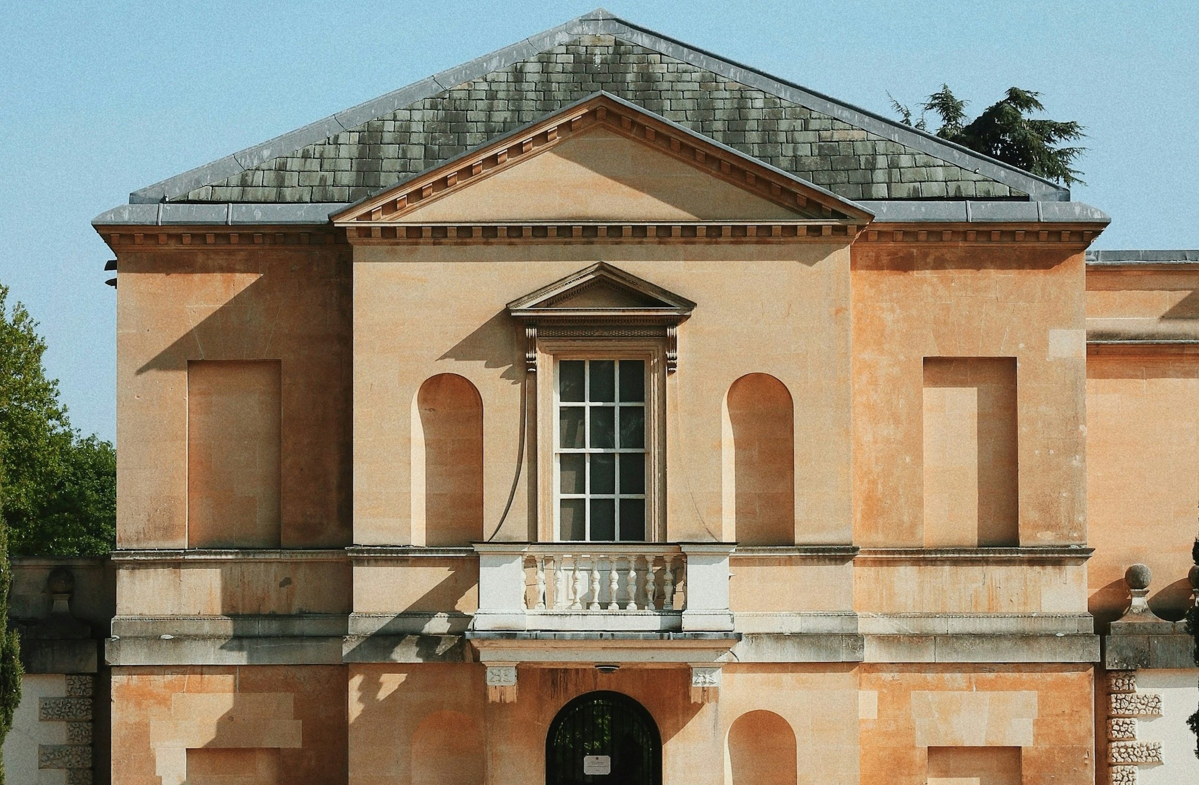 Chiswick building and painted exterior details