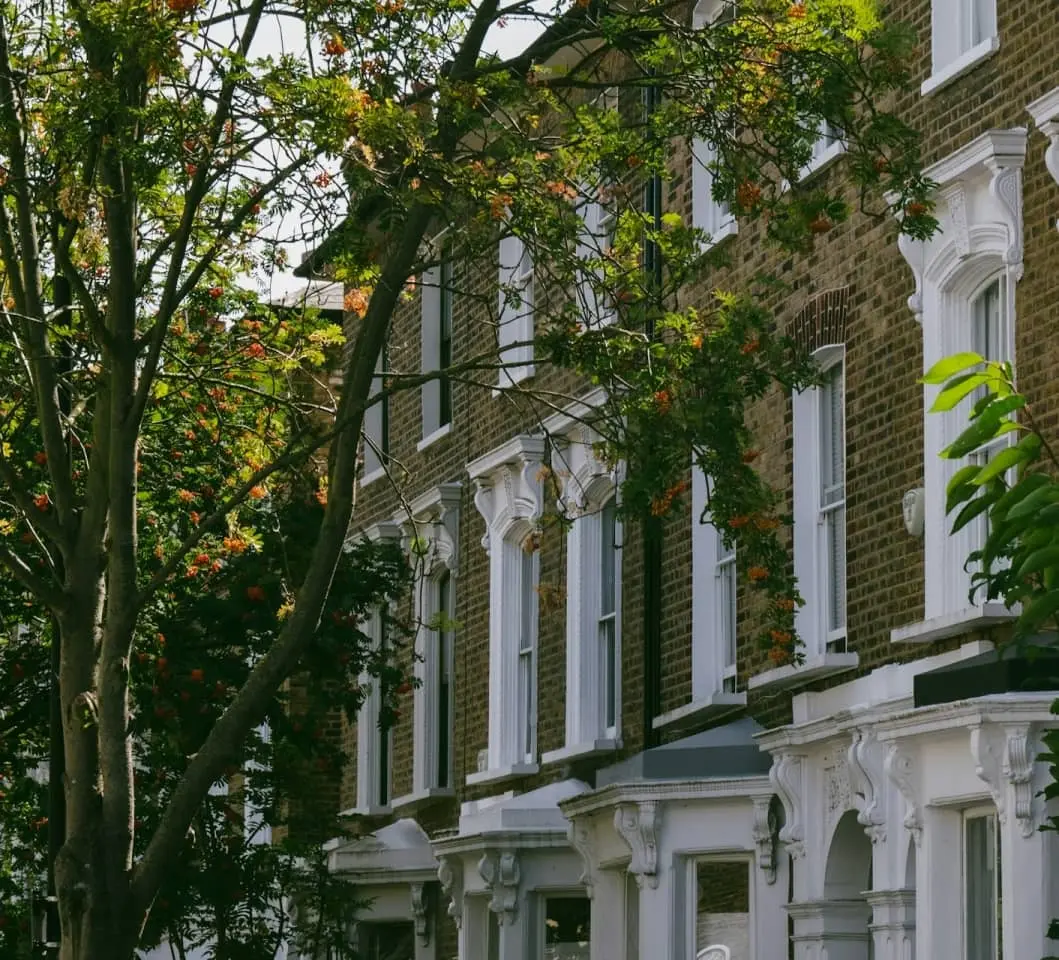 Painted townhouse near Richmond Green